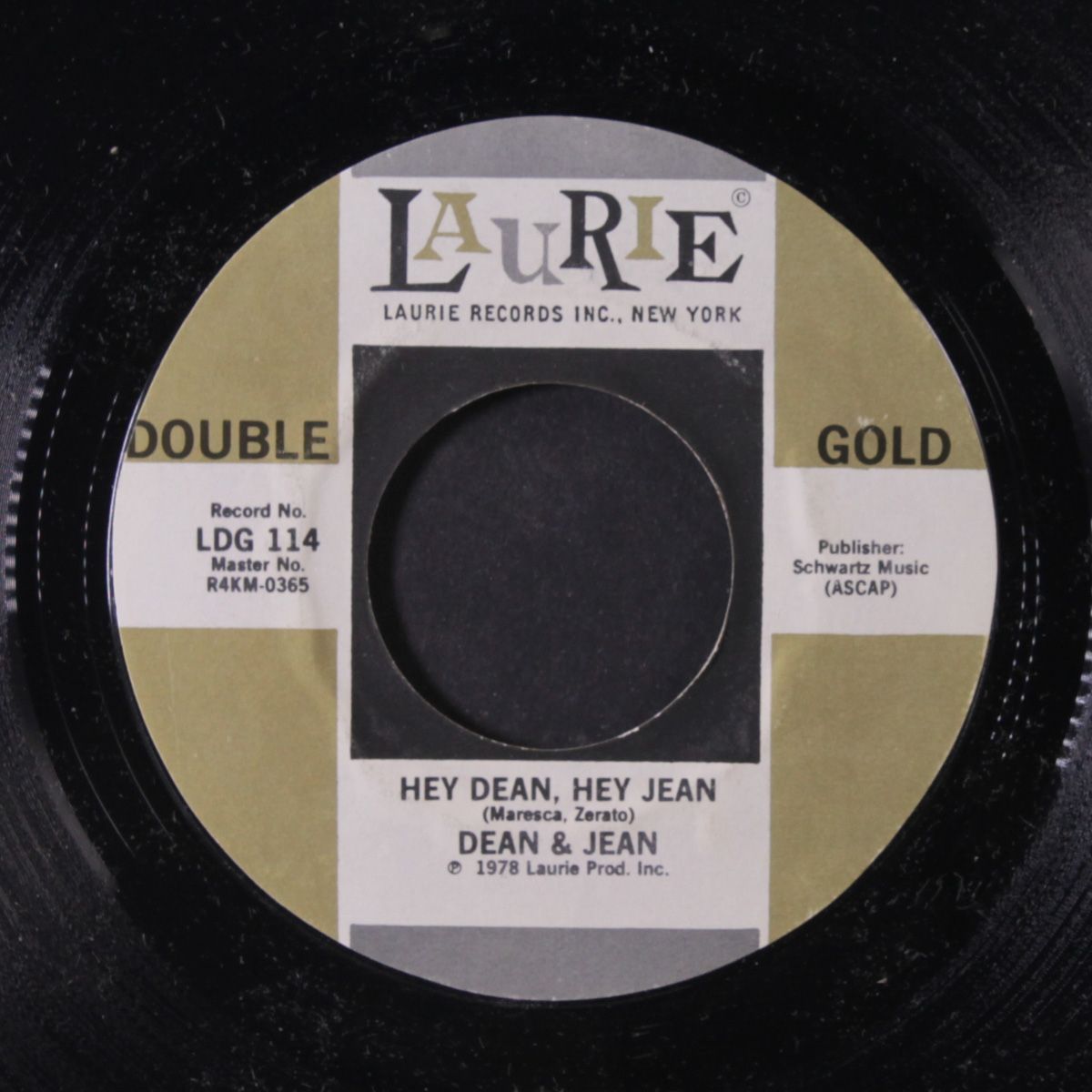 hey dean, hey jean / tra la la la suzy by DEAN & JEAN