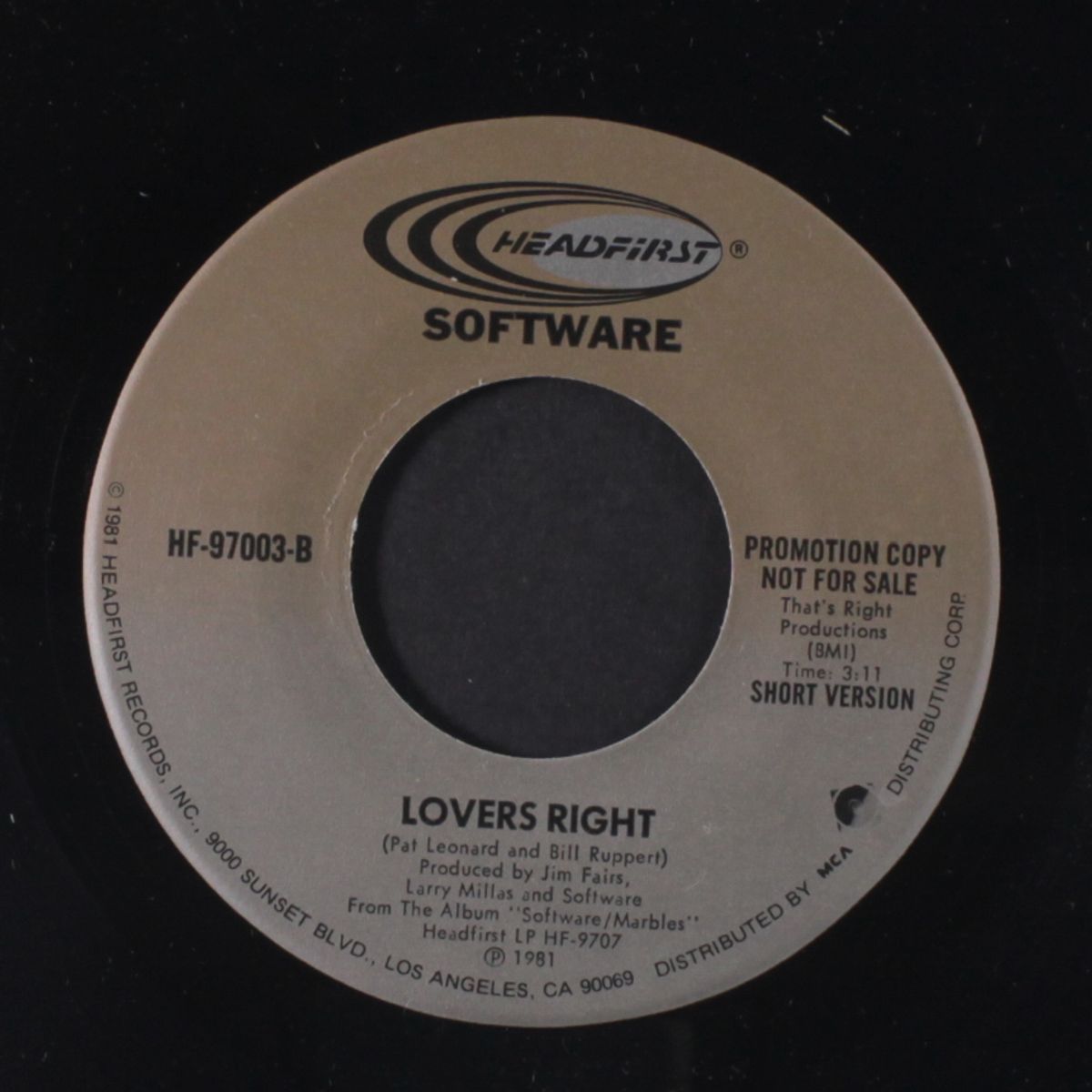 lovers right / short by SOFTWARE