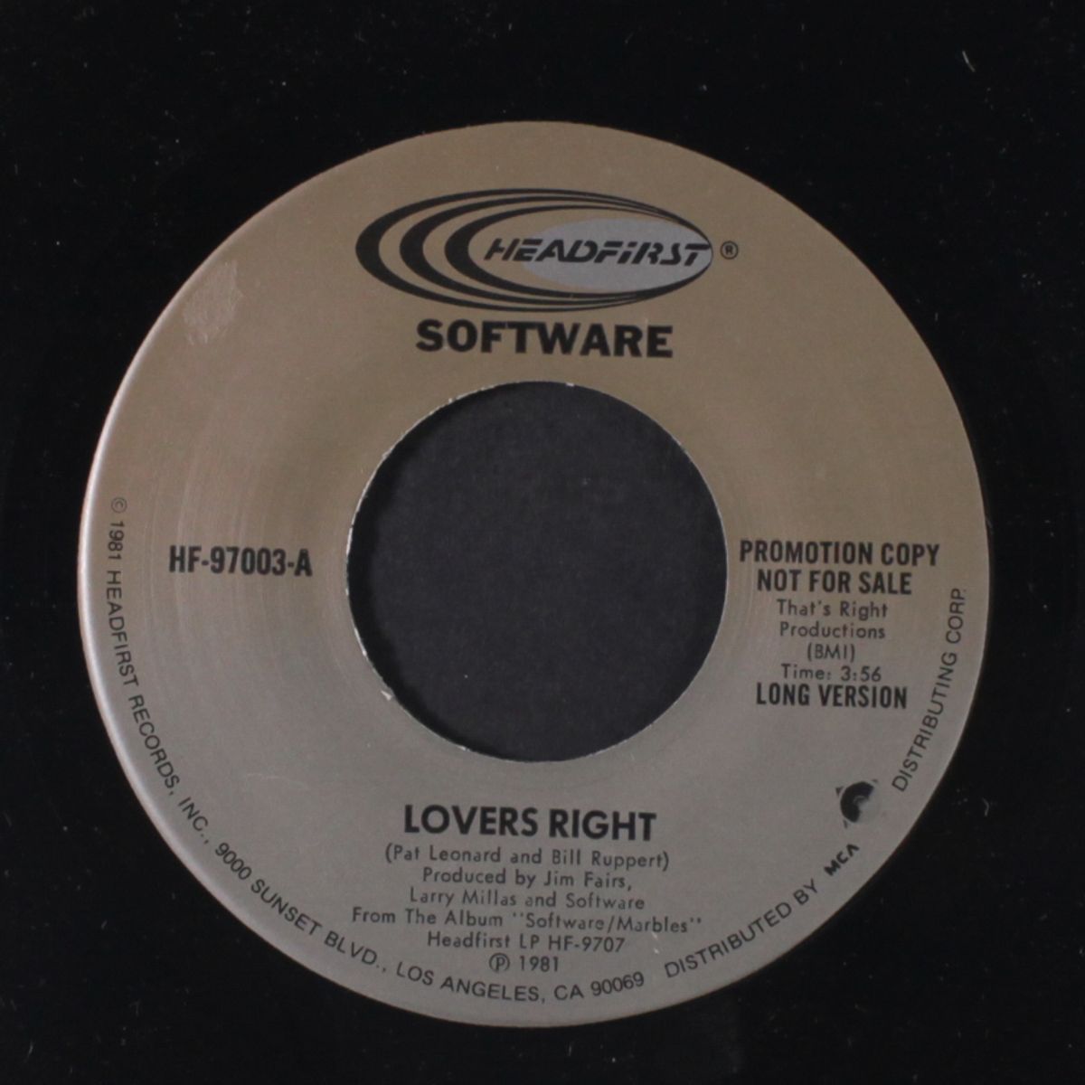 lovers right / short by SOFTWARE