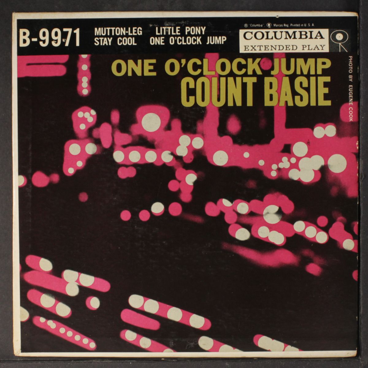 one o'clock jump by COUNT BASIE