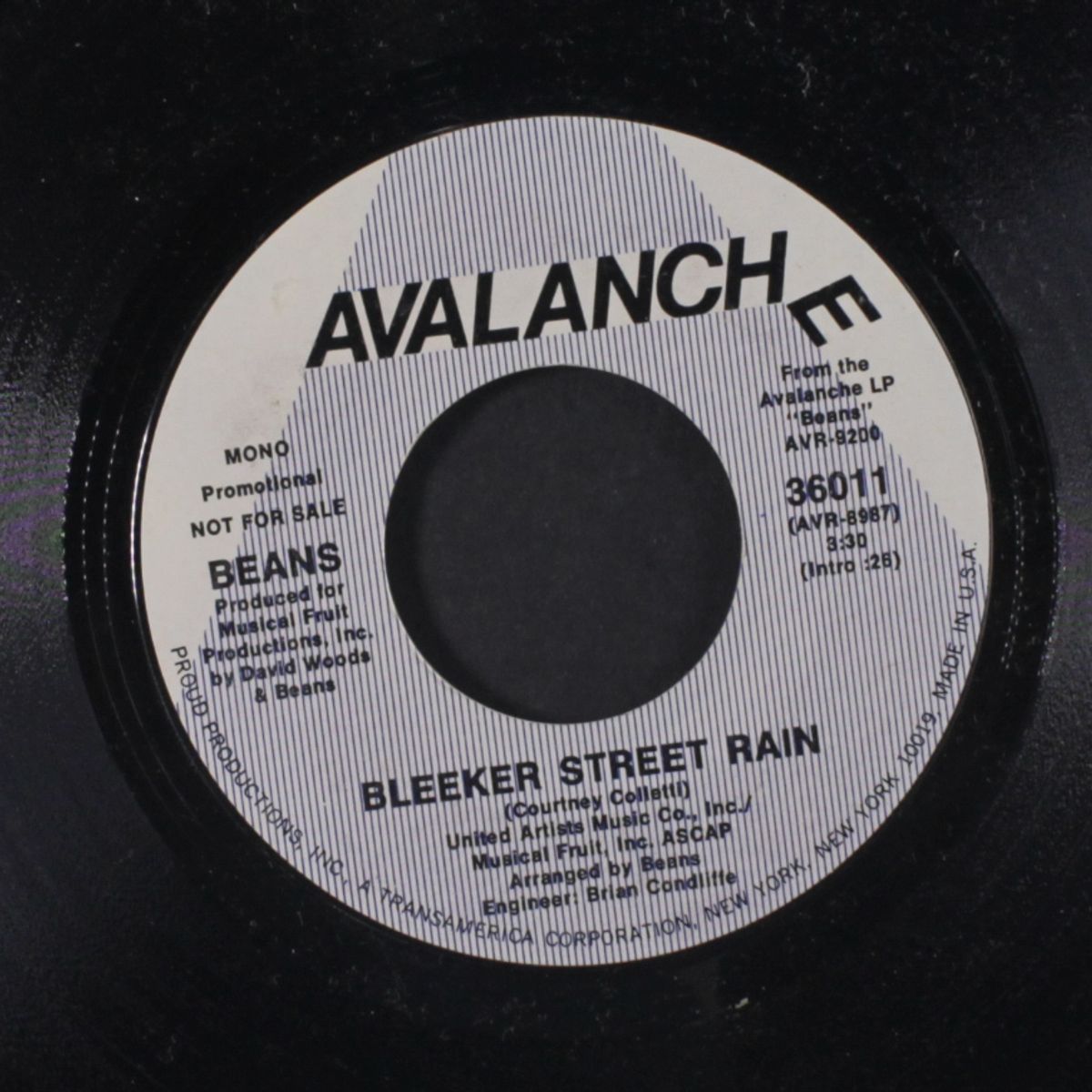 bleeker street rain / mono by BEANS