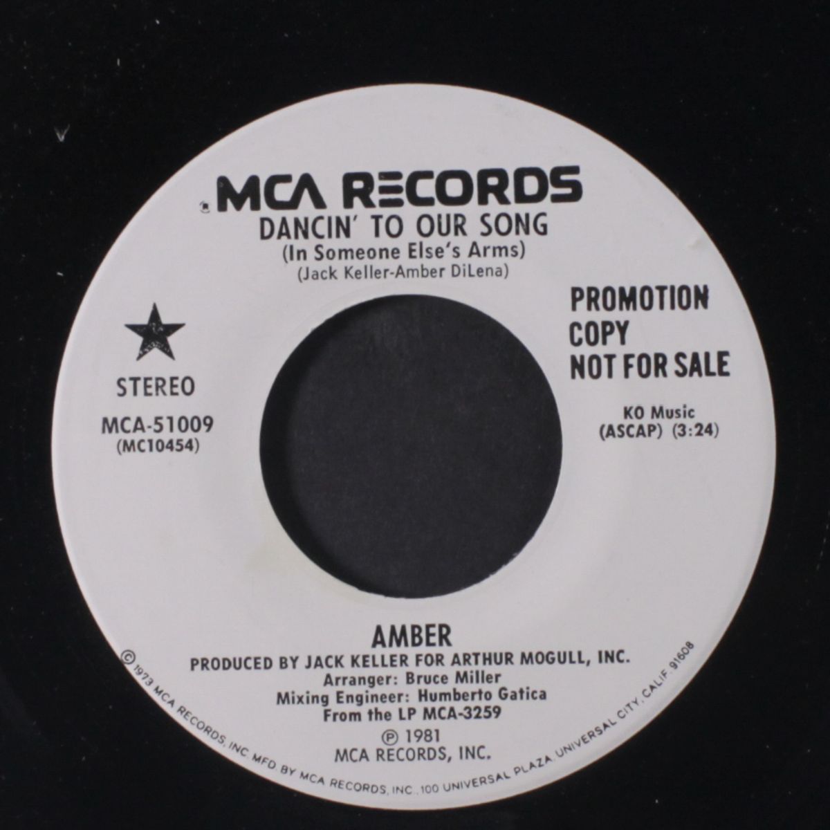 dancin' to our song / same by AMBER