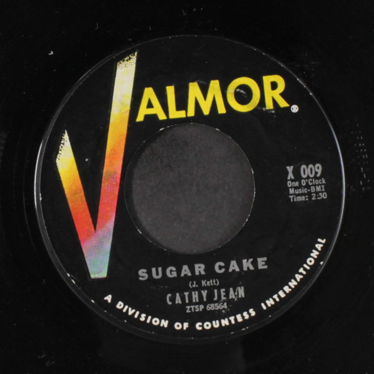make me smile again / sugar cake by CATHY JEAN