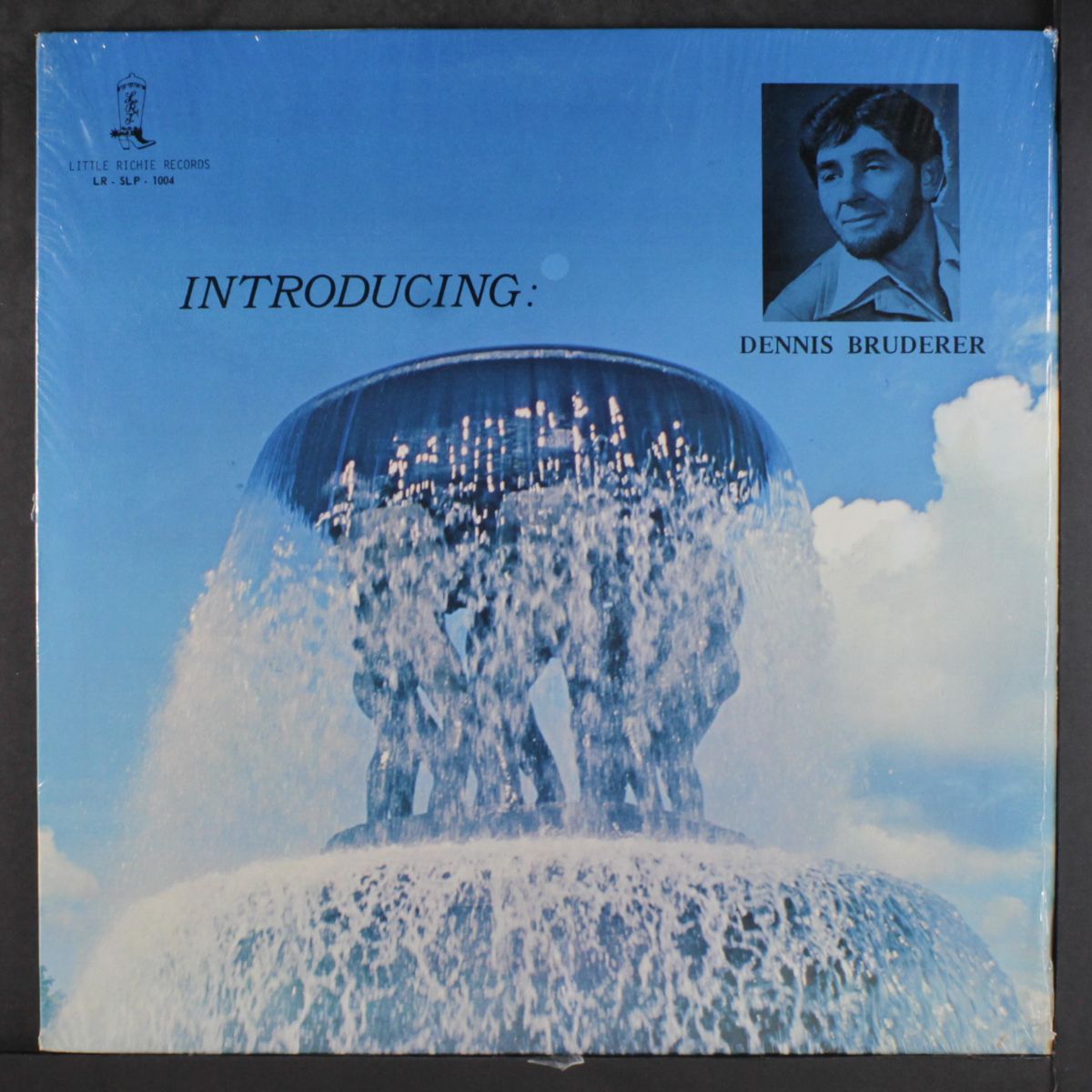 introducing by DENNIS BRUDERER