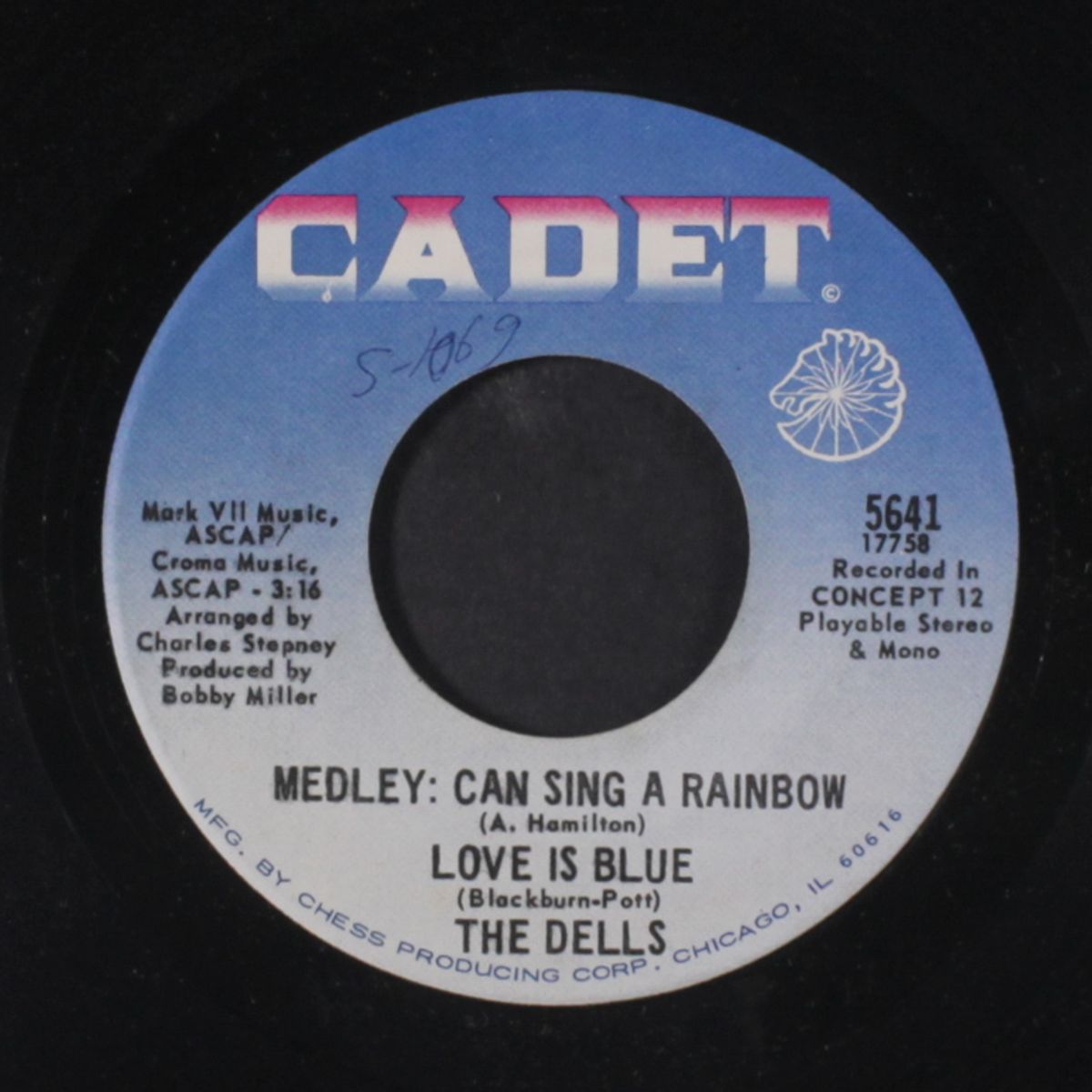 medley: can sing a rainbow, love is blue / hallelujah baby by DELLS
