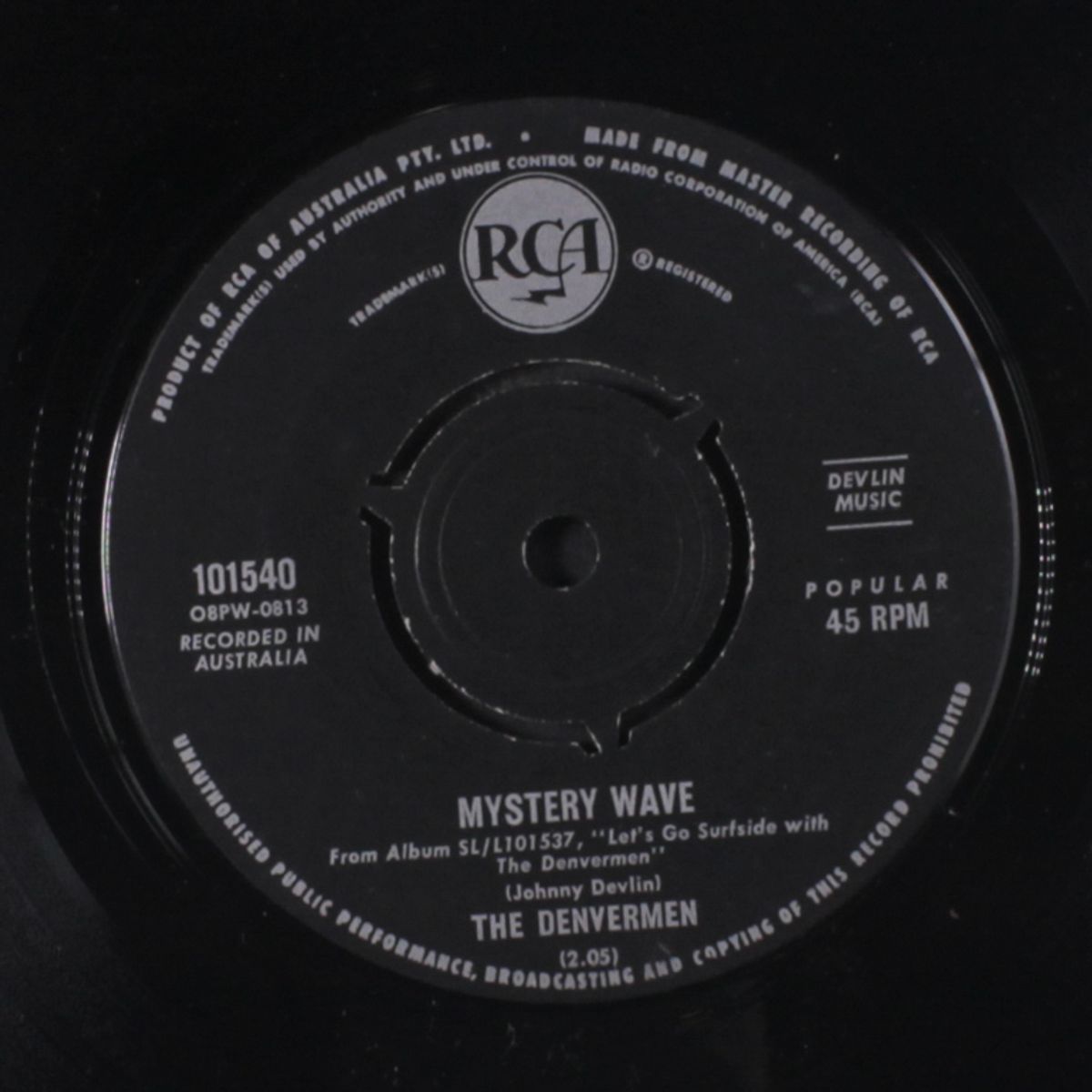 mystery wave / spanish sands by DENVERMEN