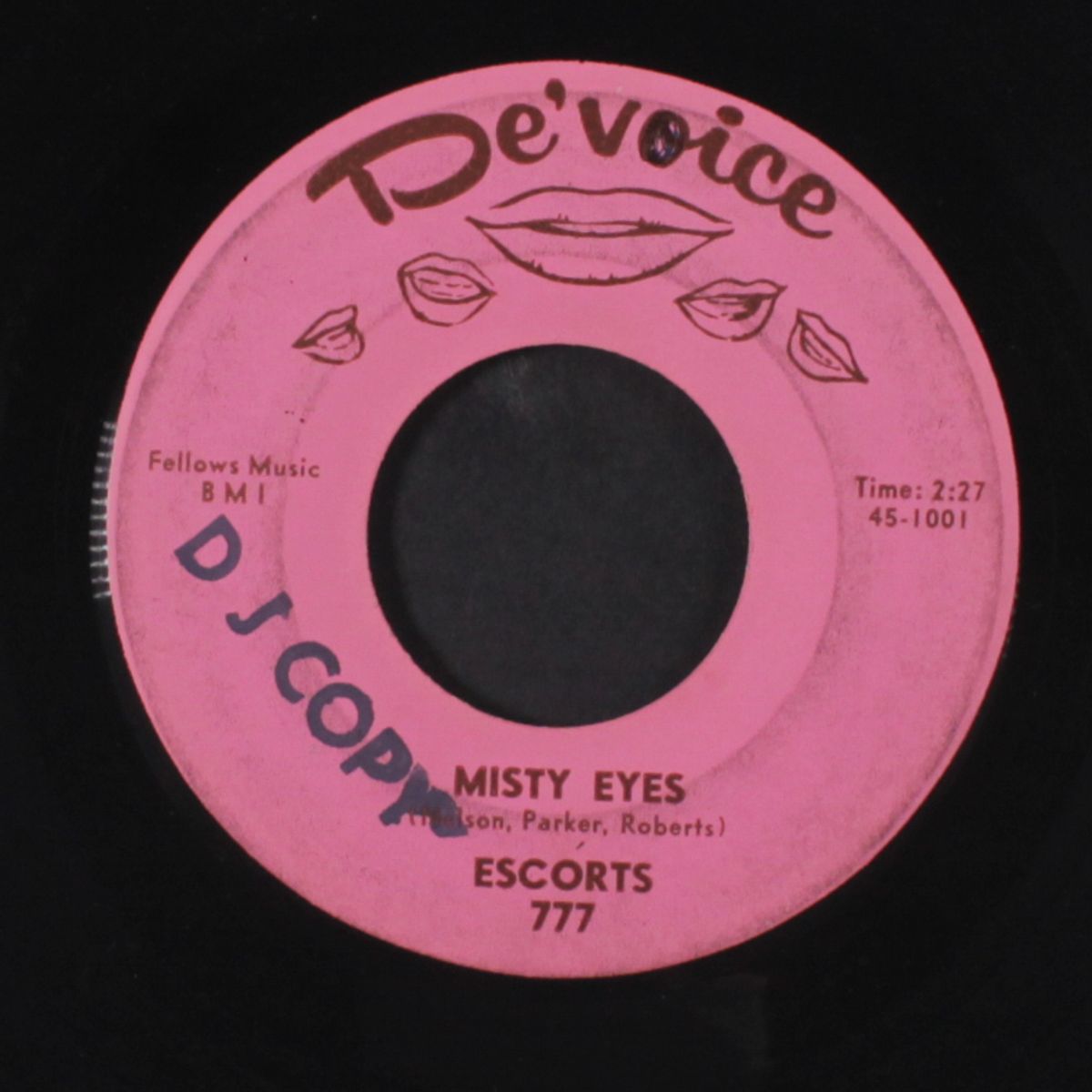 misty eyes / snow dreams by ESCORTS