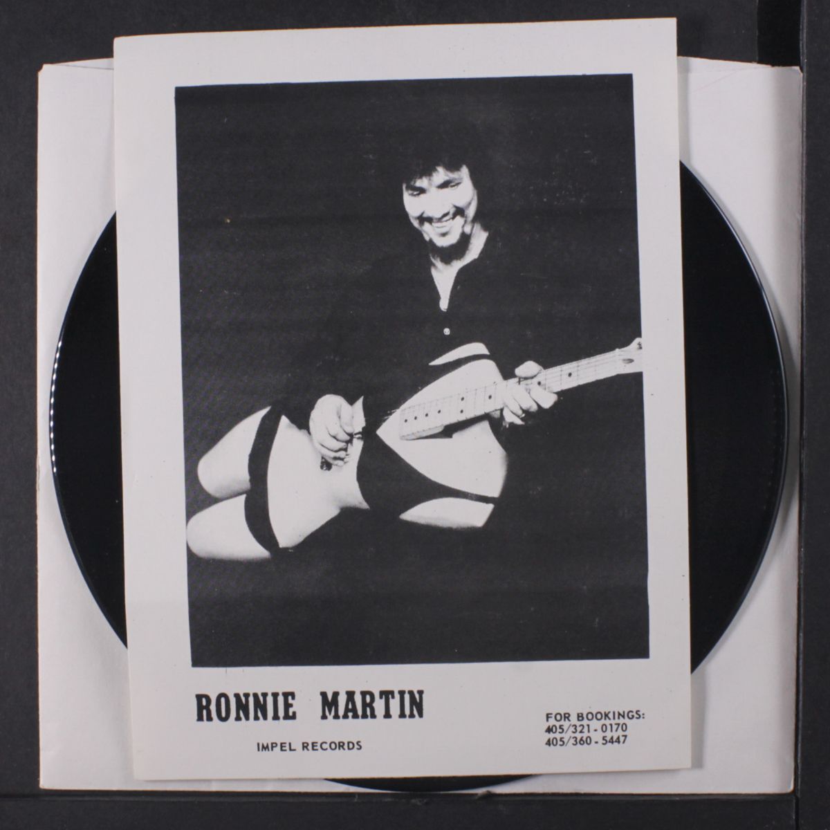 plug it in / sad is the lonely by RONNIE MARTIN
