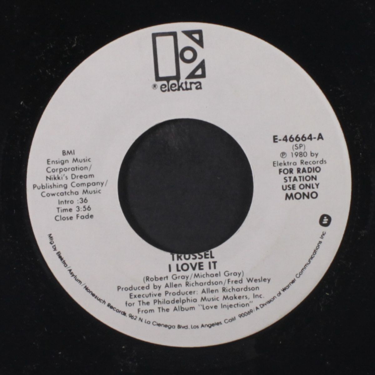 i love it / mono by TRUSSEL