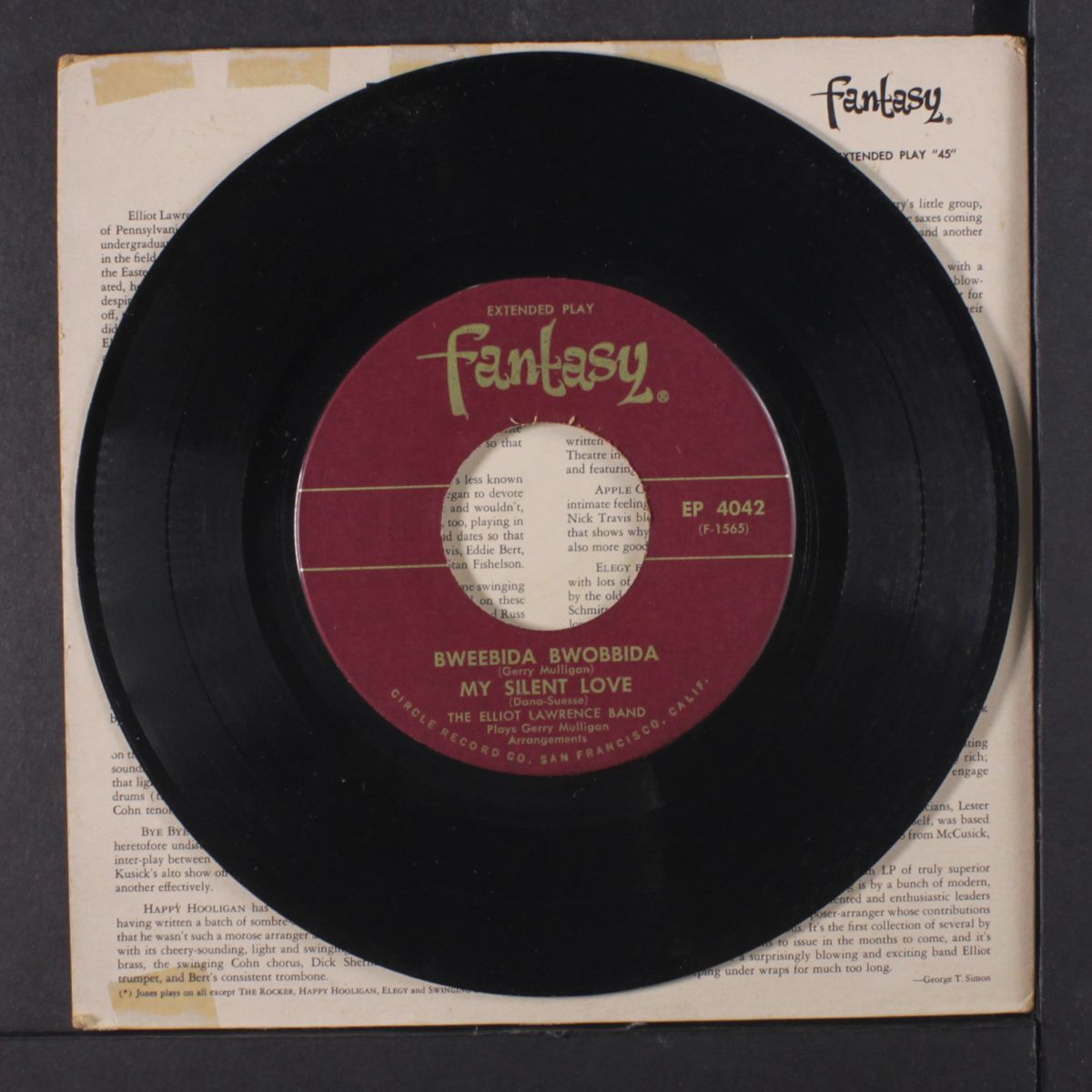 plays gerry mulligan arrangements by ELLIOT LAWRENCE