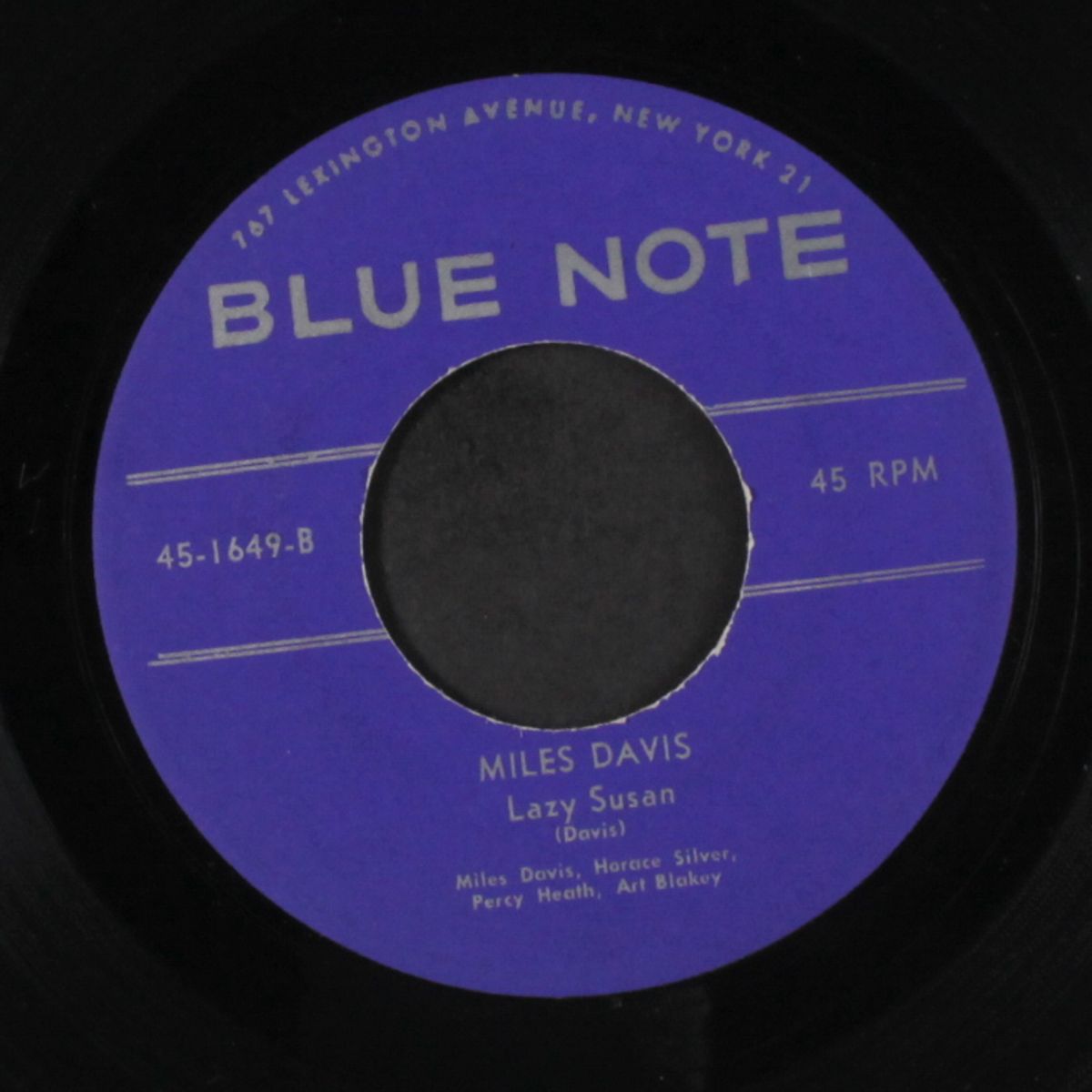 tempus fugit / lazy susan by MILES DAVIS